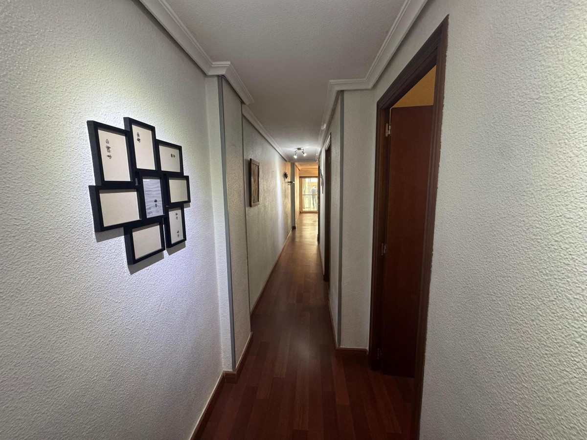 Se vende Apartamento Planta Media de 3 dormitorios en Costa Blanca, Alicante, España
