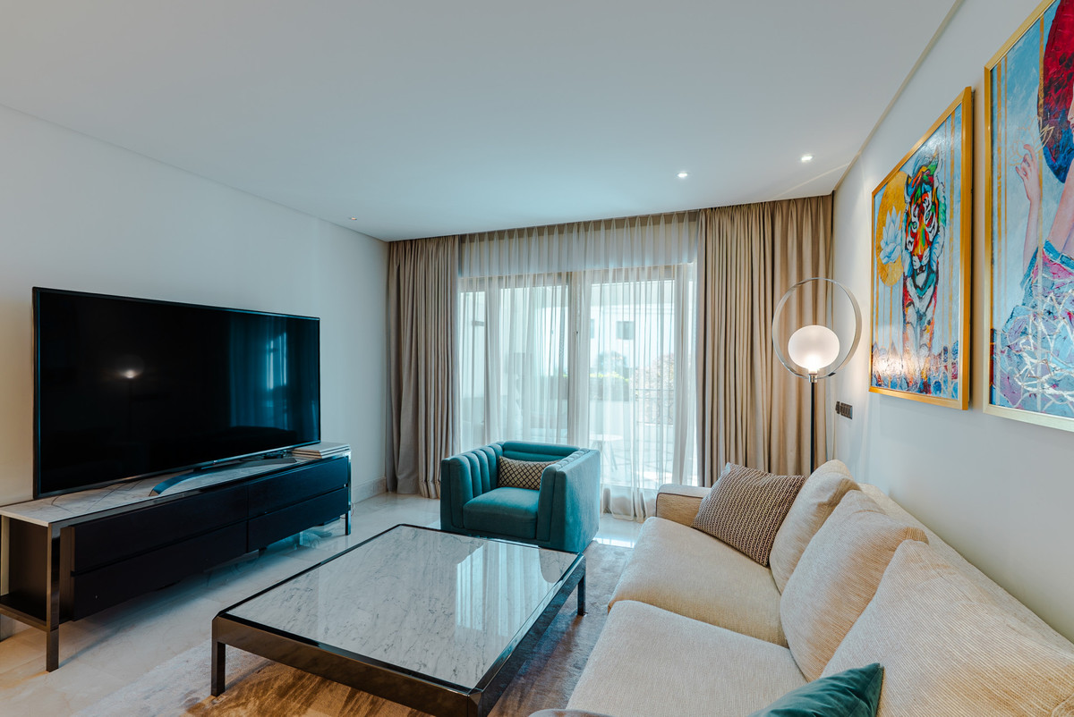 3 Bed Apartment for sale in Estepona Costa Del Sol, Málaga, Spain
