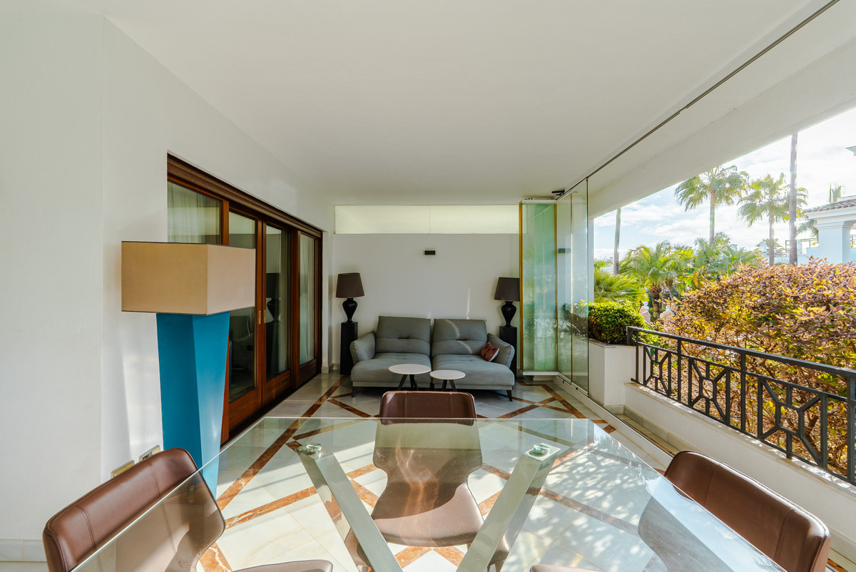 3 Bed Apartment for sale in Estepona Costa Del Sol, Málaga, Spain