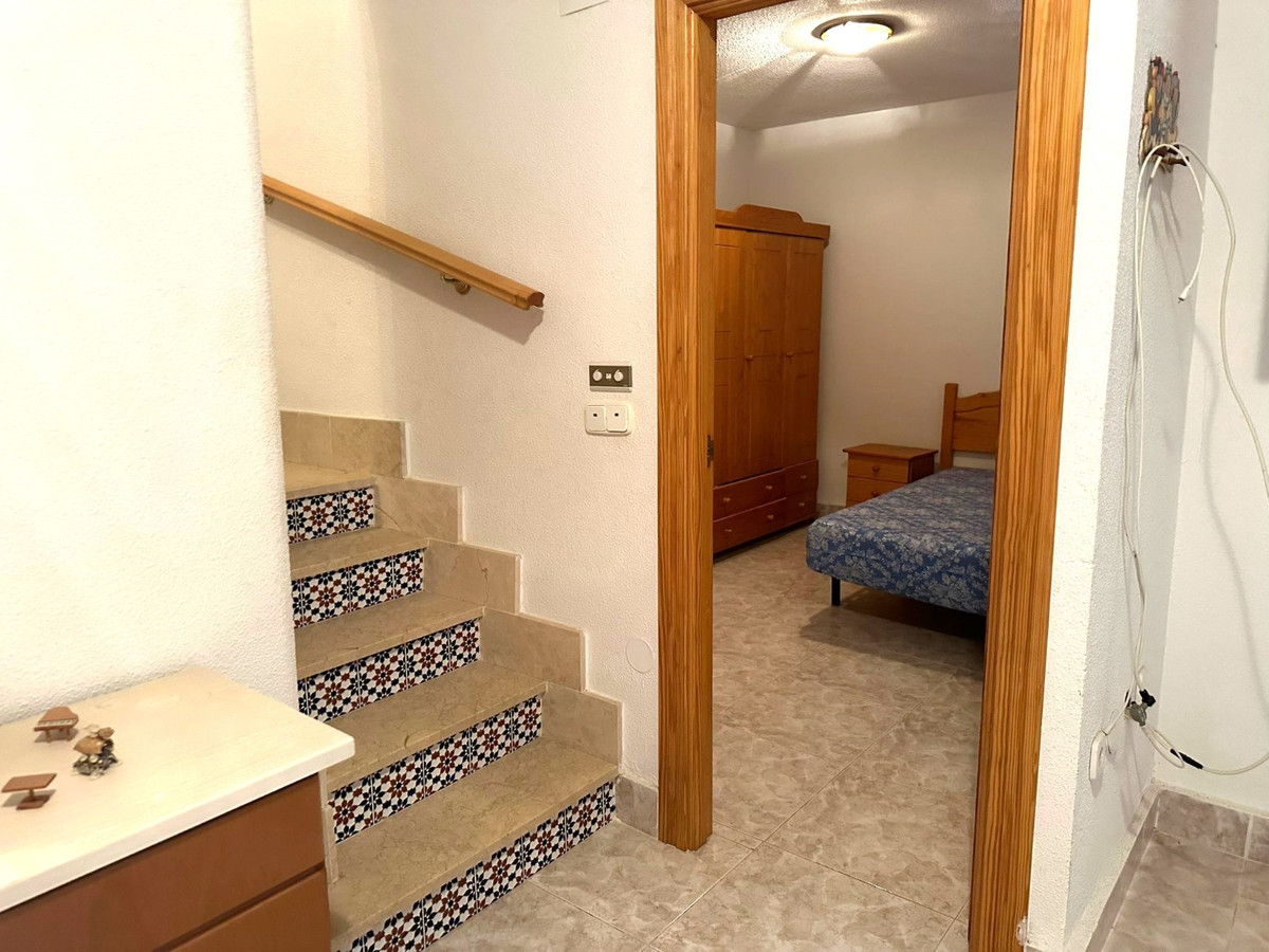 Se vende Bungalow de 4 dormitorios en Costa Blanca, Alicante, España