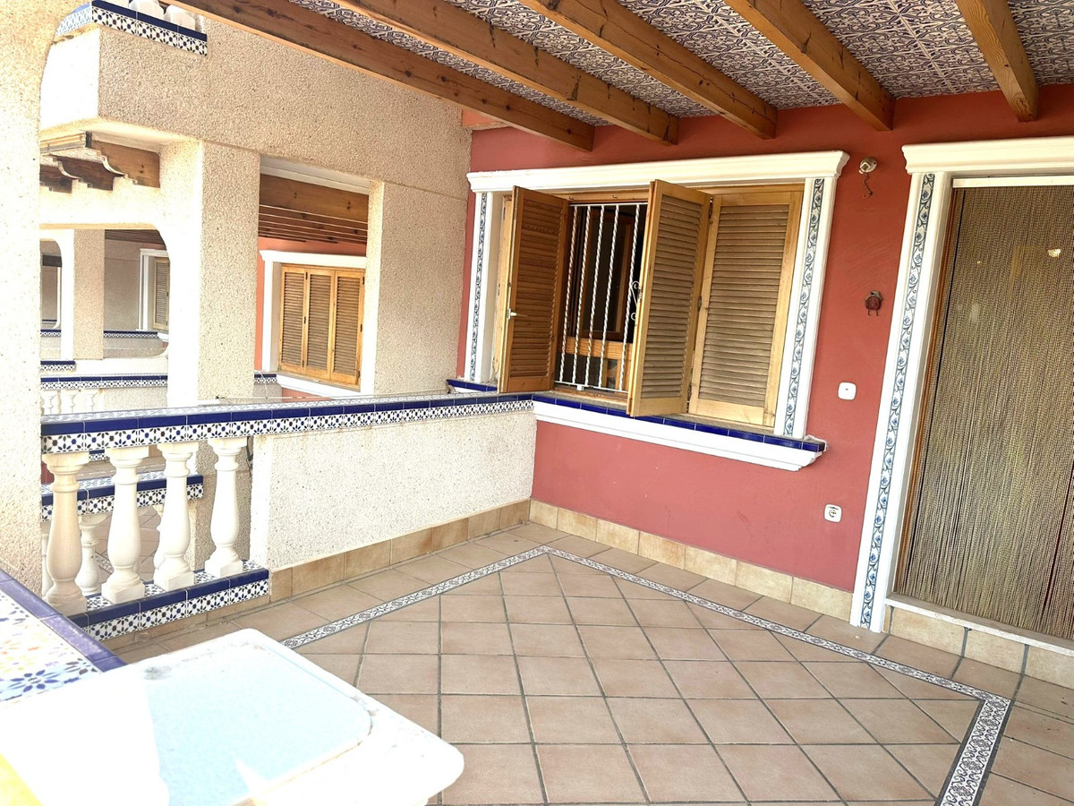Se vende Bungalow de 4 dormitorios en Costa Blanca, Alicante, España