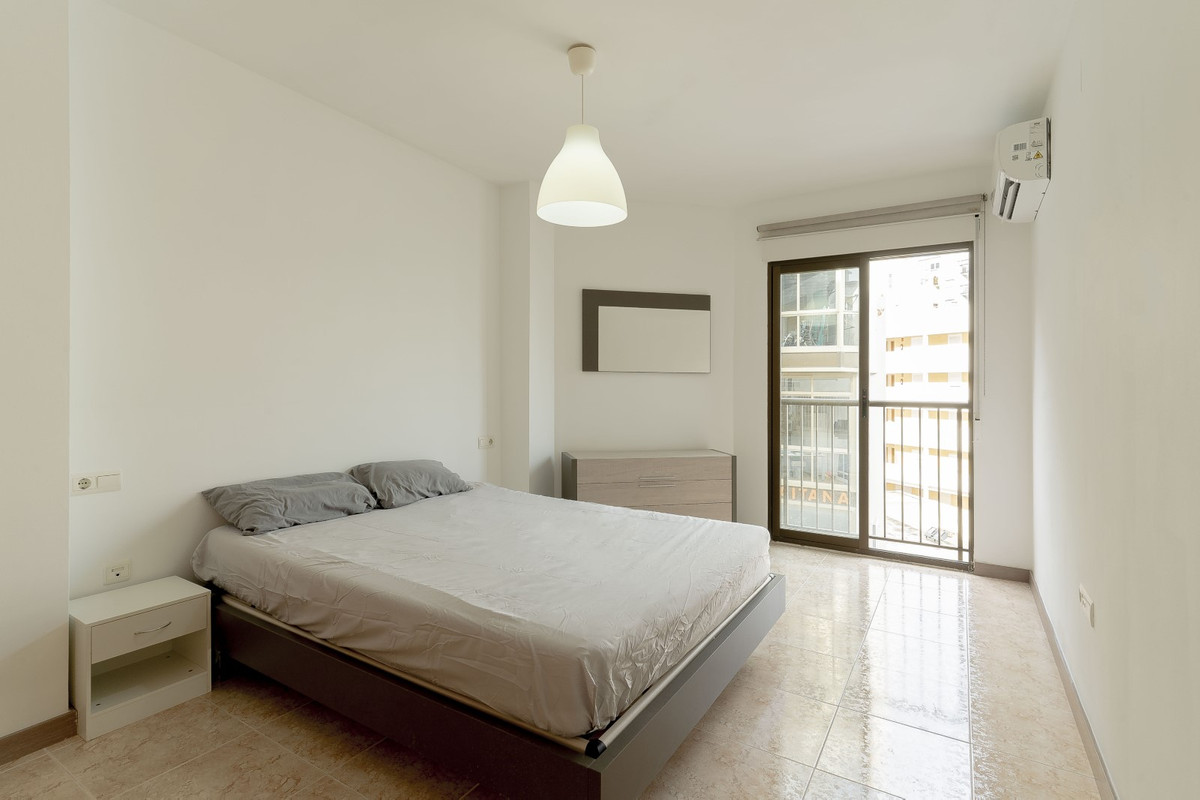 Se vende Apartamento Planta Media de 2 dormitorios en Costa Blanca, Alicante, España