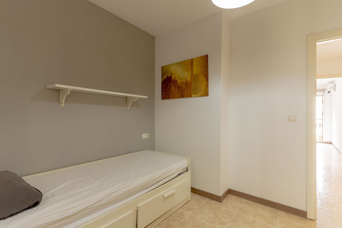 Se vende Apartamento Planta Media de 2 dormitorios en Costa Blanca, Alicante, España