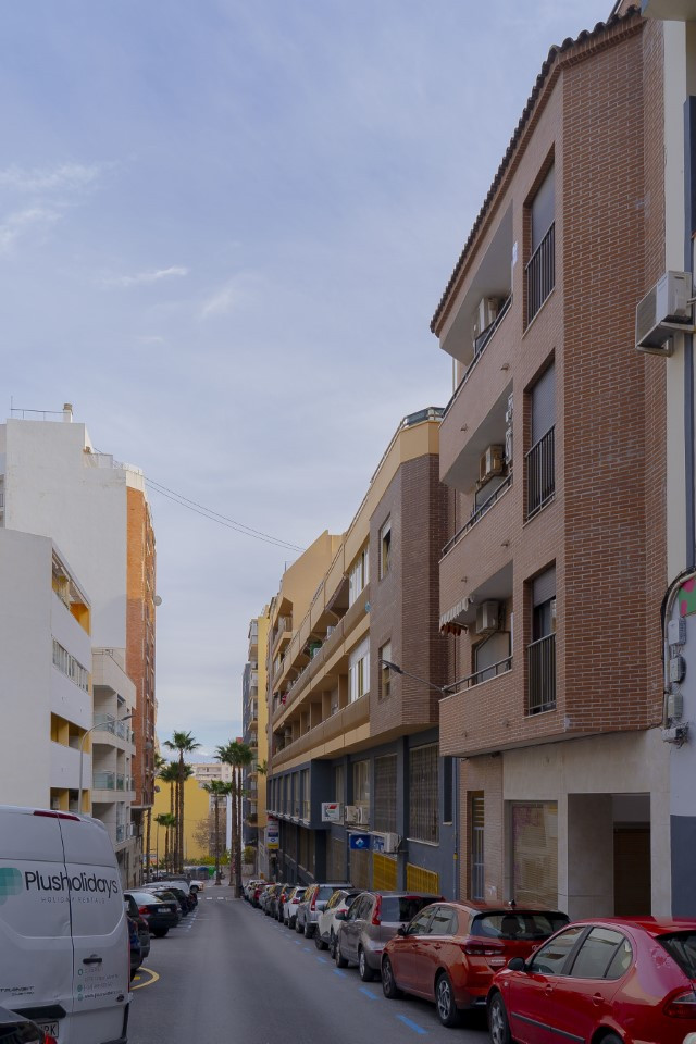Se vende Apartamento Planta Media de 2 dormitorios en Costa Blanca, Alicante, España