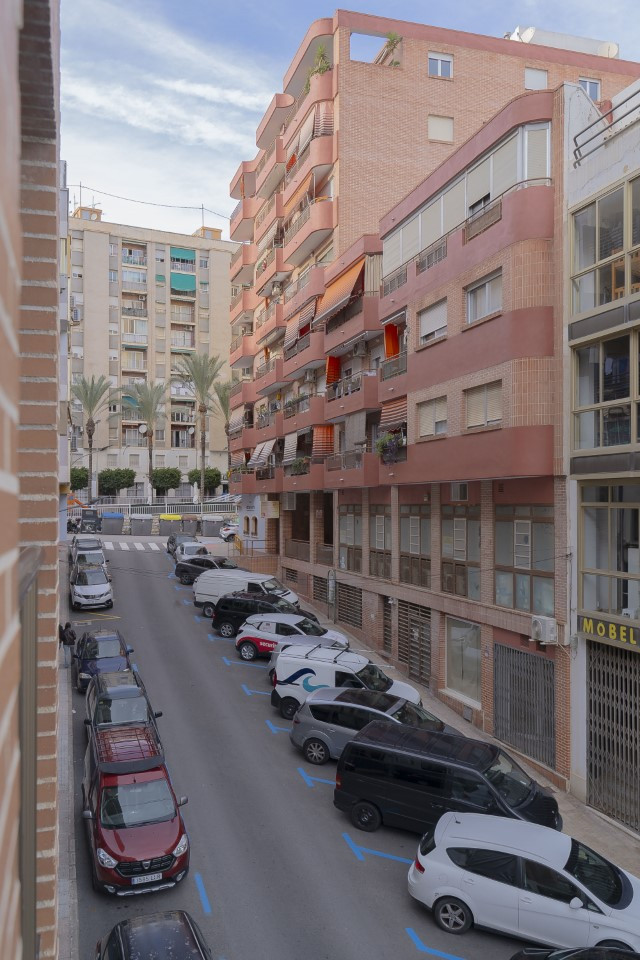 Se vende Apartamento Planta Media de 2 dormitorios en Costa Blanca, Alicante, España