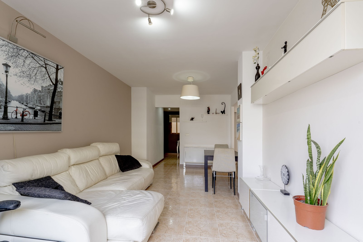 Se vende Apartamento Planta Media de 2 dormitorios en Costa Blanca, Alicante, España