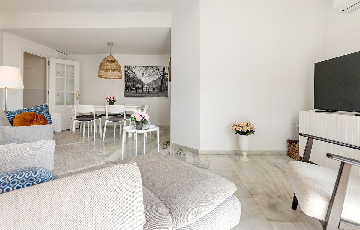 3 Bed Apartment for sale in Torremolinos Costa Del Sol, Málaga, Spain
