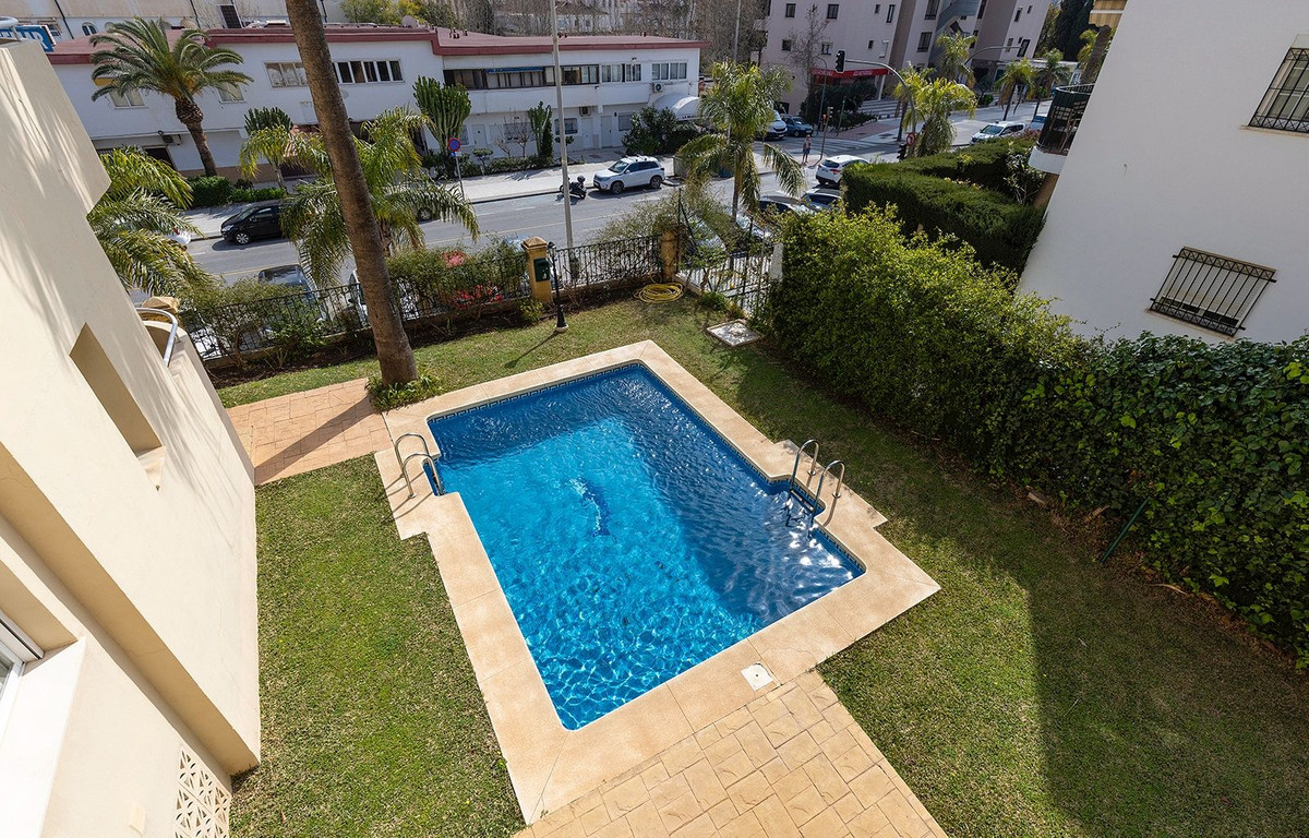 3 Bed Apartment for sale in Torremolinos Costa Del Sol, Málaga, Spain