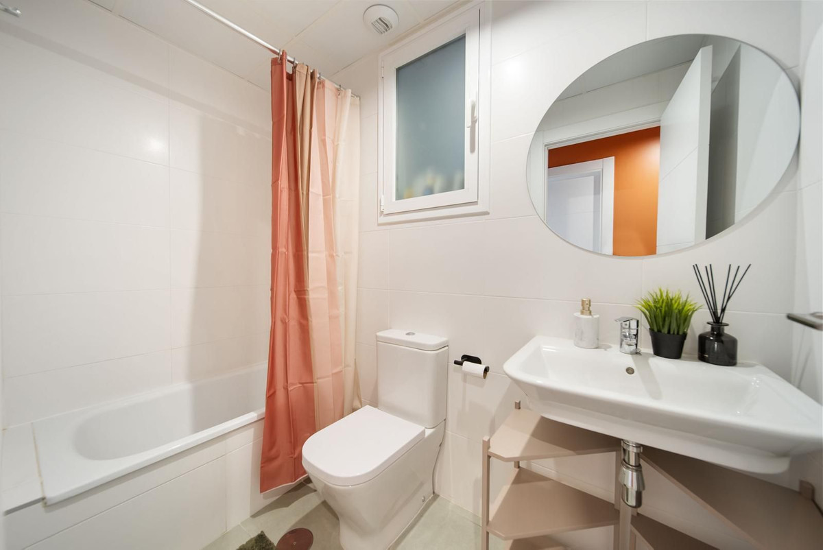 2 Bed Apartment for sale in Marbella Costa Del Sol, Málaga, Spain