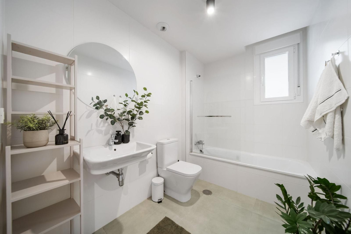 2 Bed Apartment for sale in Marbella Costa Del Sol, Málaga, Spain
