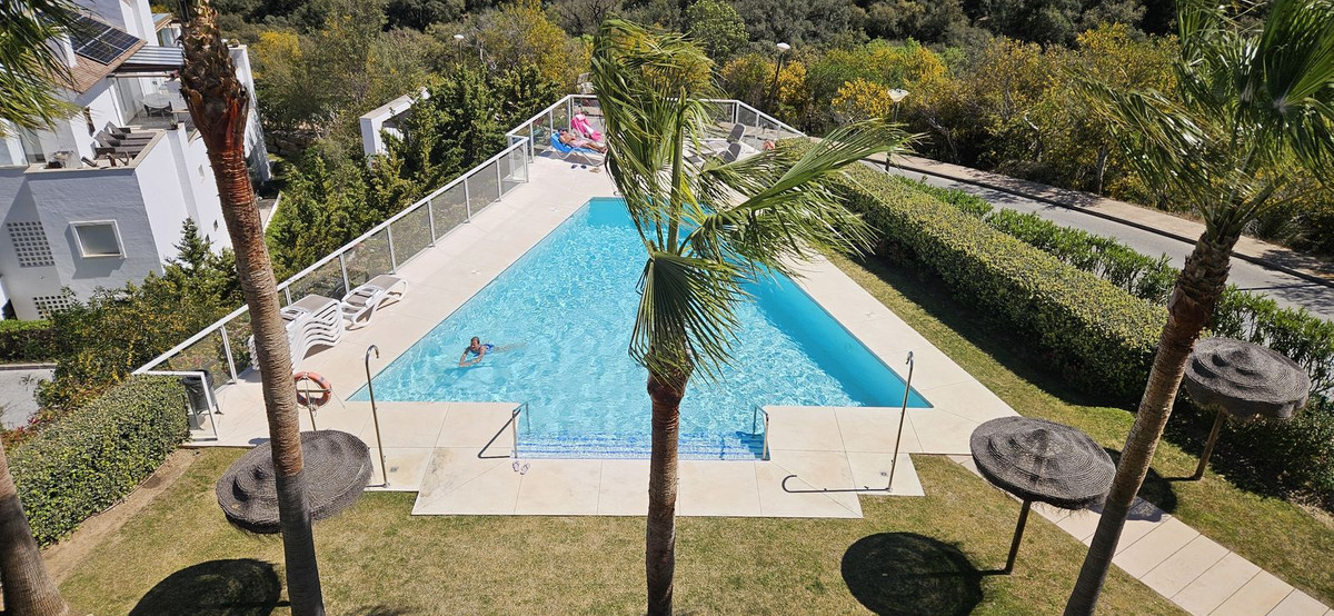 3 Bed Apartment for sale in La Mairena Costa Del Sol, Málaga, Spain