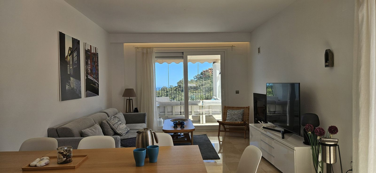 3 Bed Apartment for sale in La Mairena Costa Del Sol, Málaga, Spain
