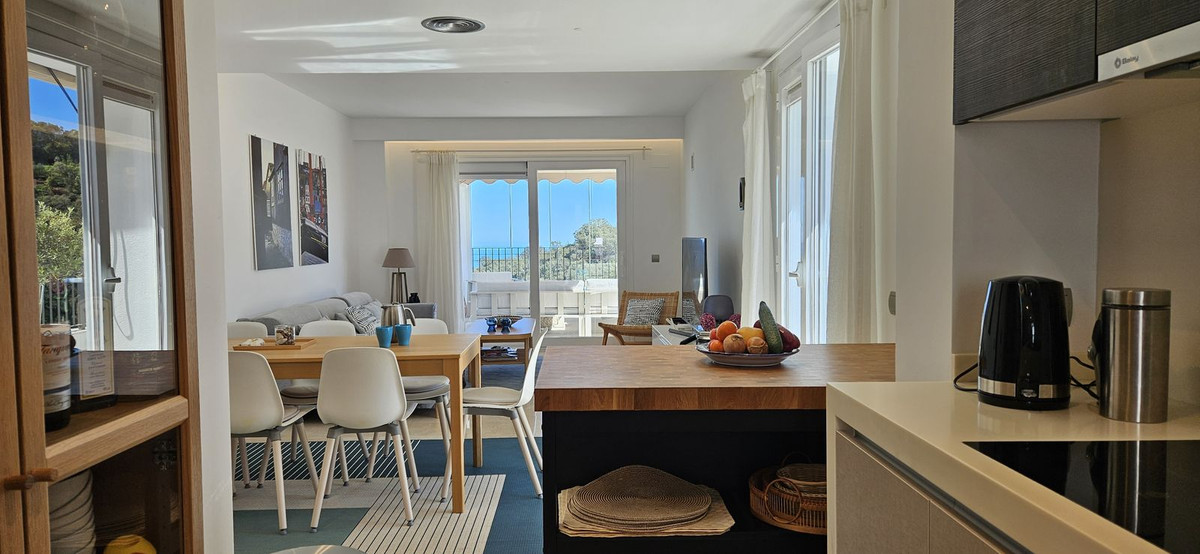 3 Bed Apartment for sale in La Mairena Costa Del Sol, Málaga, Spain