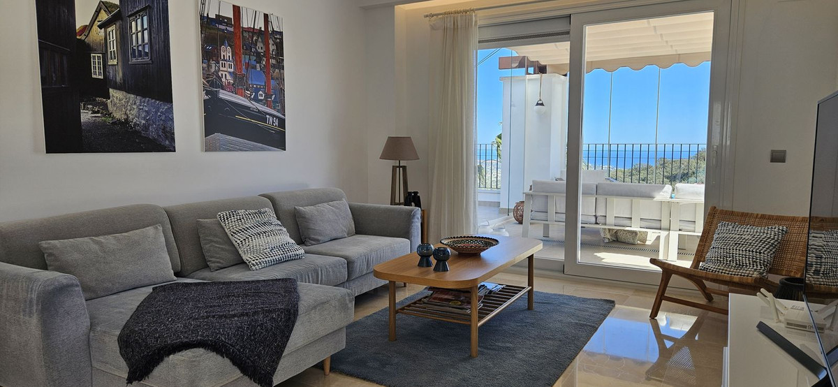 3 Bed Apartment for sale in La Mairena Costa Del Sol, Málaga, Spain