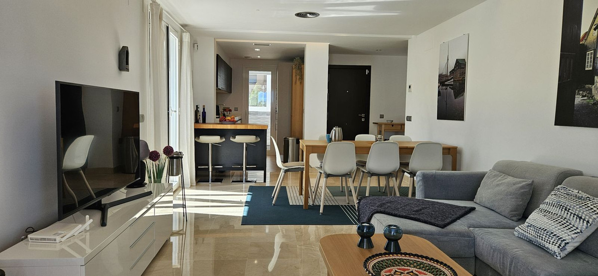 3 Bed Apartment for sale in La Mairena Costa Del Sol, Málaga, Spain