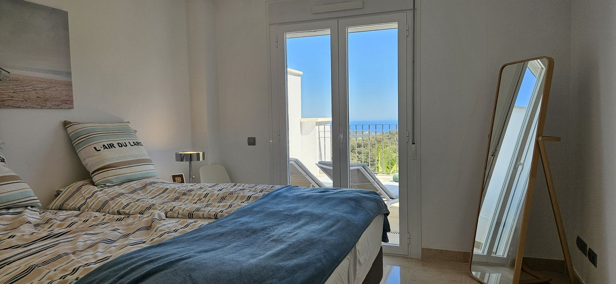 3 Bed Apartment for sale in La Mairena Costa Del Sol, Málaga, Spain