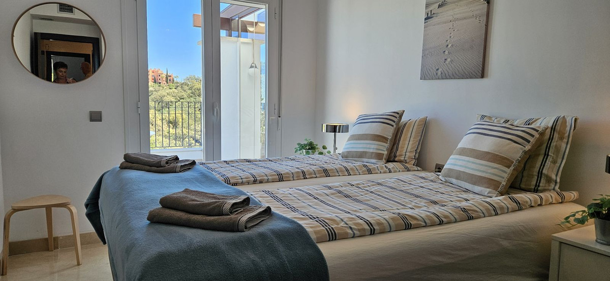 3 Bed Apartment for sale in La Mairena Costa Del Sol, Málaga, Spain
