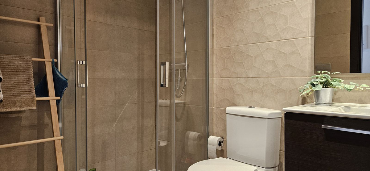3 Bed Apartment for sale in La Mairena Costa Del Sol, Málaga, Spain