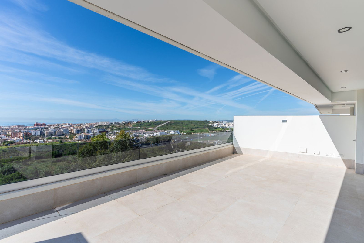 2 Bed Apartment for sale in Estepona Costa Del Sol, Málaga, Spain