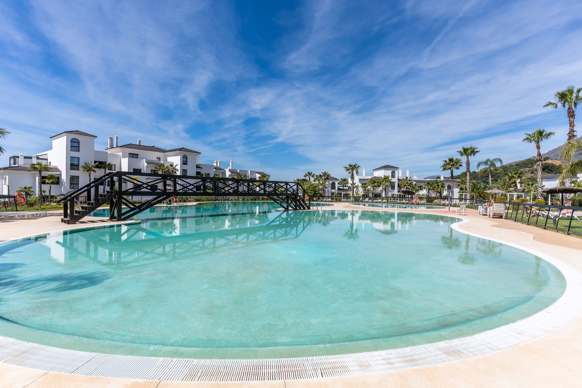 2 Bed Apartment for sale in Estepona Costa Del Sol, Málaga, Spain