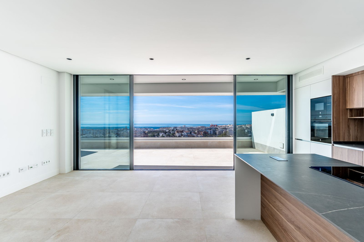 2 Bed Apartment for sale in Estepona Costa Del Sol, Málaga, Spain