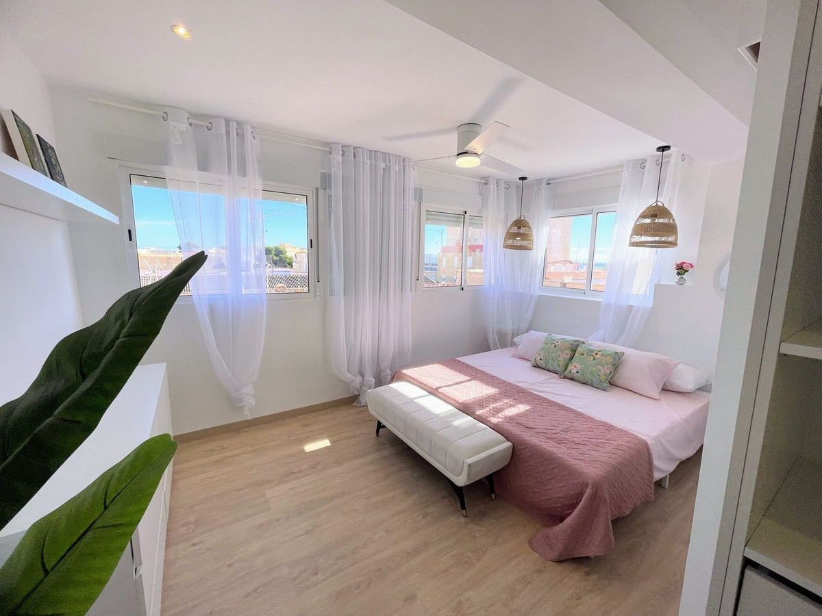 Se vende Apartamento Planta Media de 3 dormitorios en Costa Calida, Murcia, España