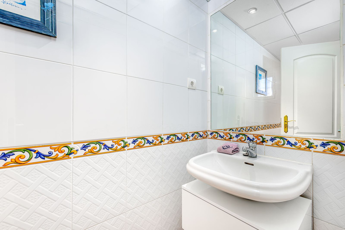 Se vende Adosada de 2 dormitorios en Costa Del Sol, Málaga, España