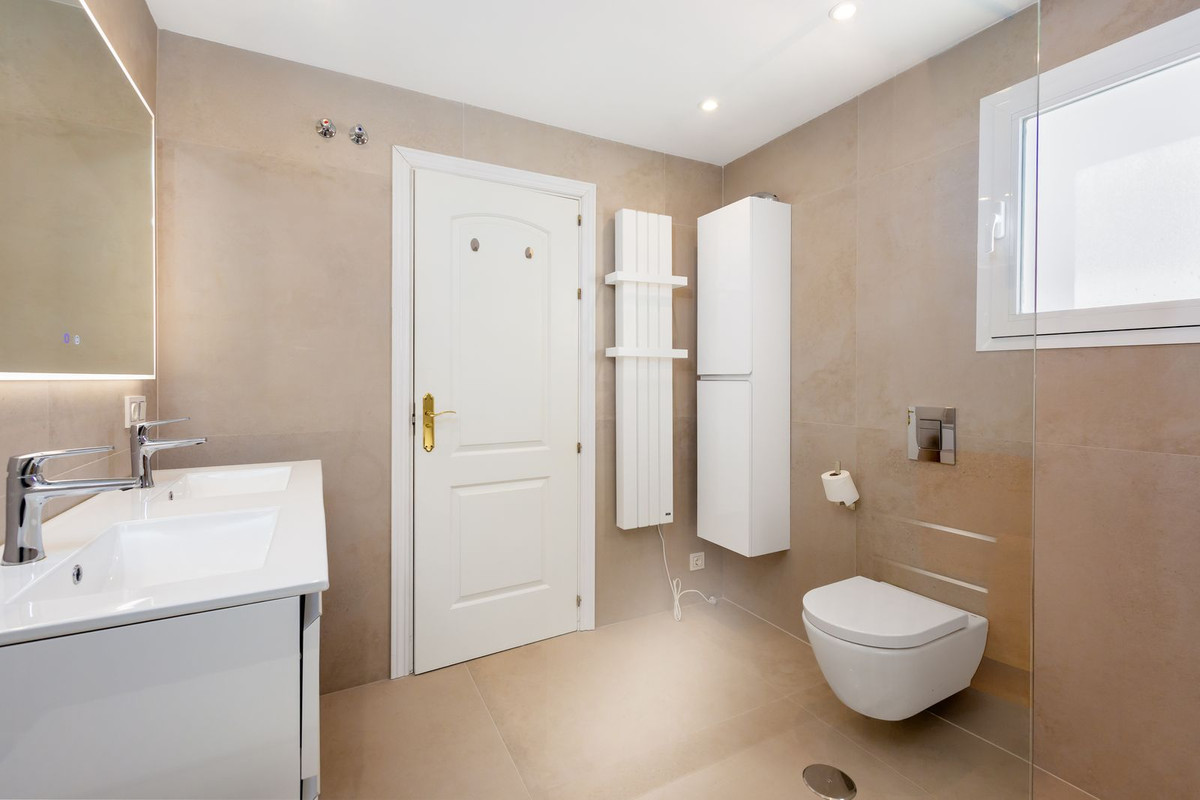 Se vende Adosada de 2 dormitorios en Costa Del Sol, Málaga, España