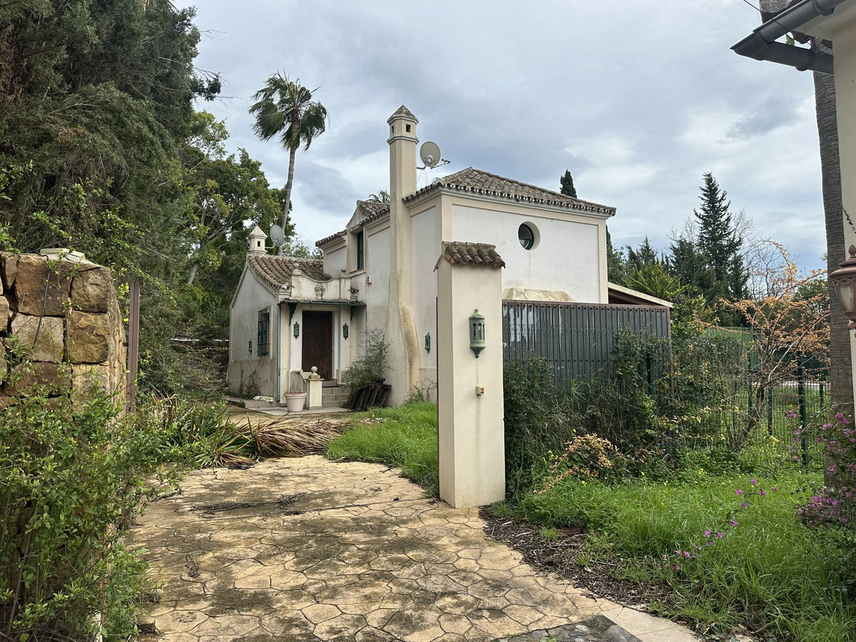 Plots for sale in Nagüeles Costa Del Sol, Málaga, Spain