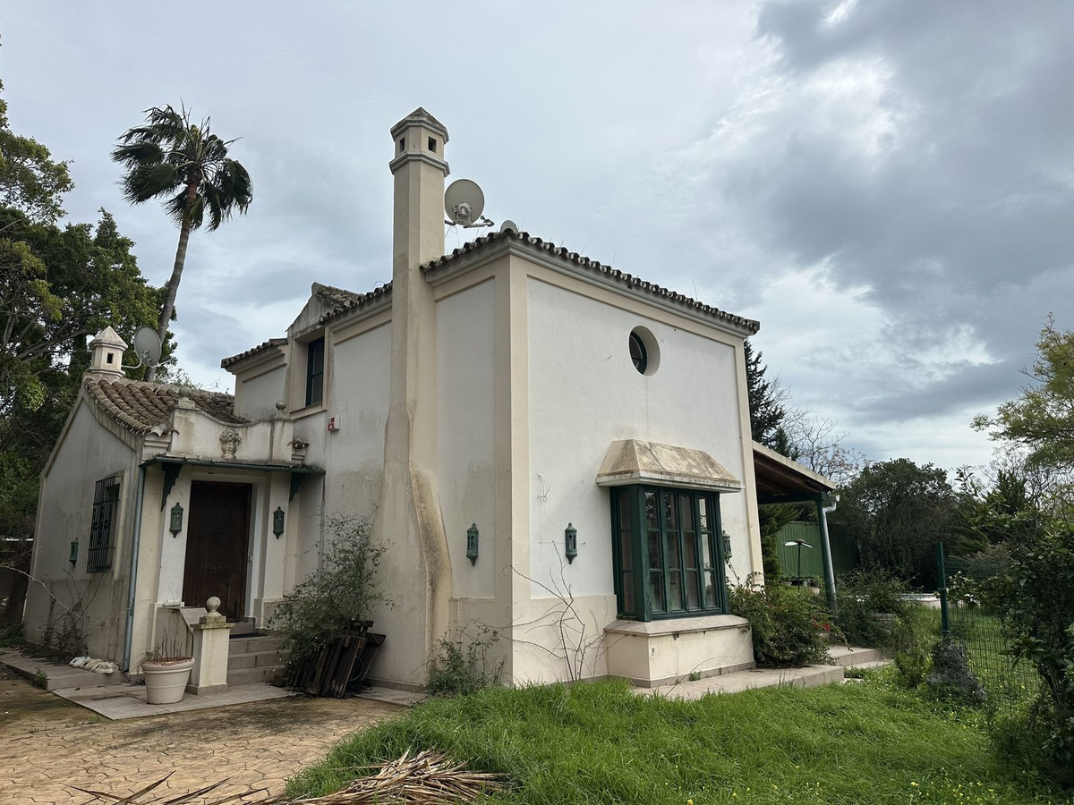 Plots for sale in Nagüeles Costa Del Sol, Málaga, Spain
