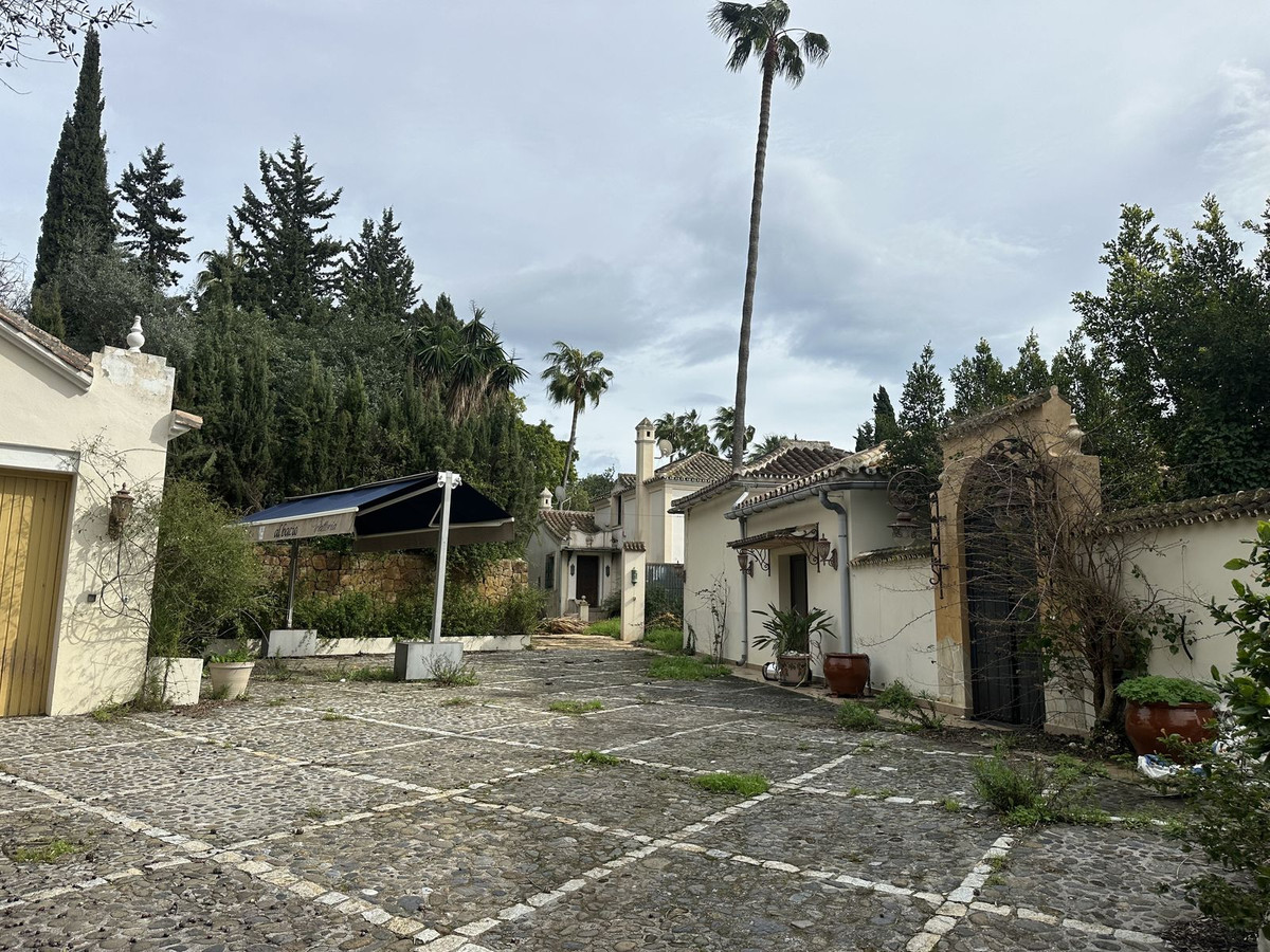 Plots for sale in Nagüeles Costa Del Sol, Málaga, Spain