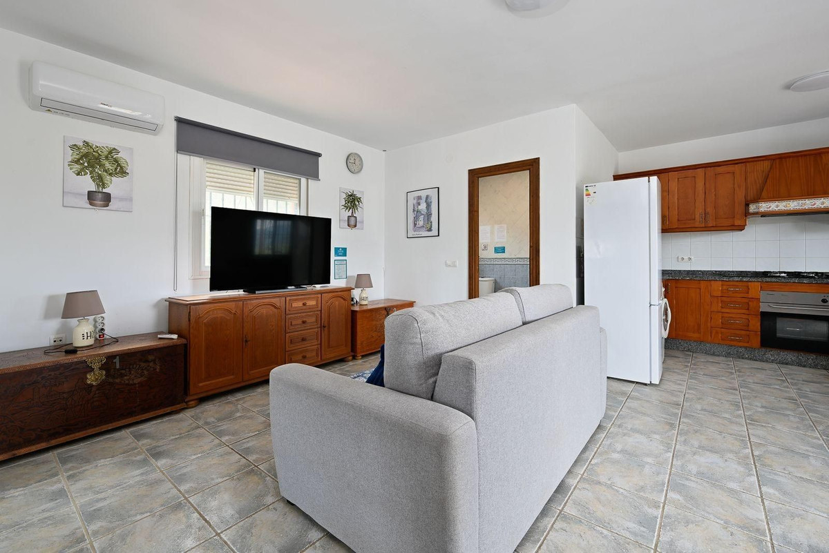 2 Bed Townhouse for sale in Coín Costa Del Sol, Málaga, Spain