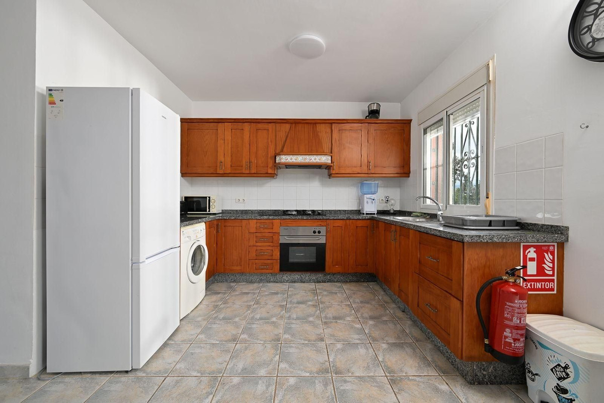 2 Bed Townhouse for sale in Coín Costa Del Sol, Málaga, Spain