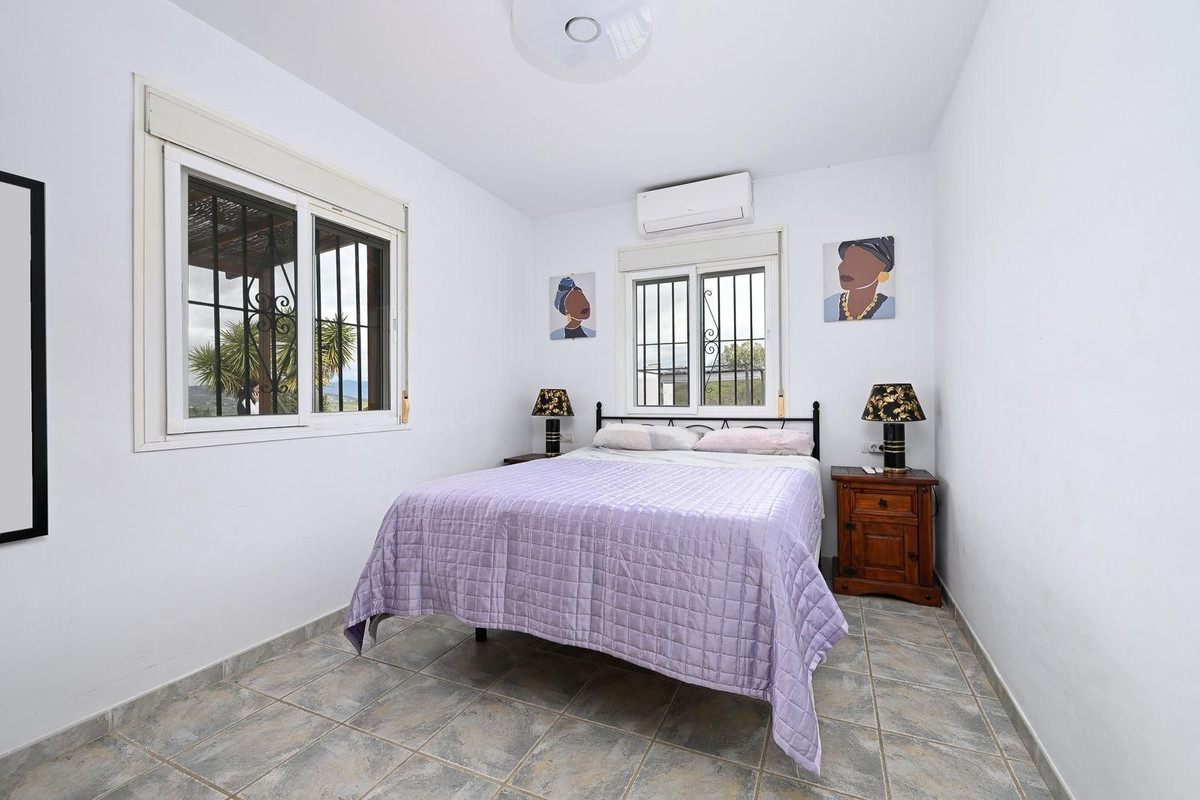 2 Bed Townhouse for sale in Coín Costa Del Sol, Málaga, Spain