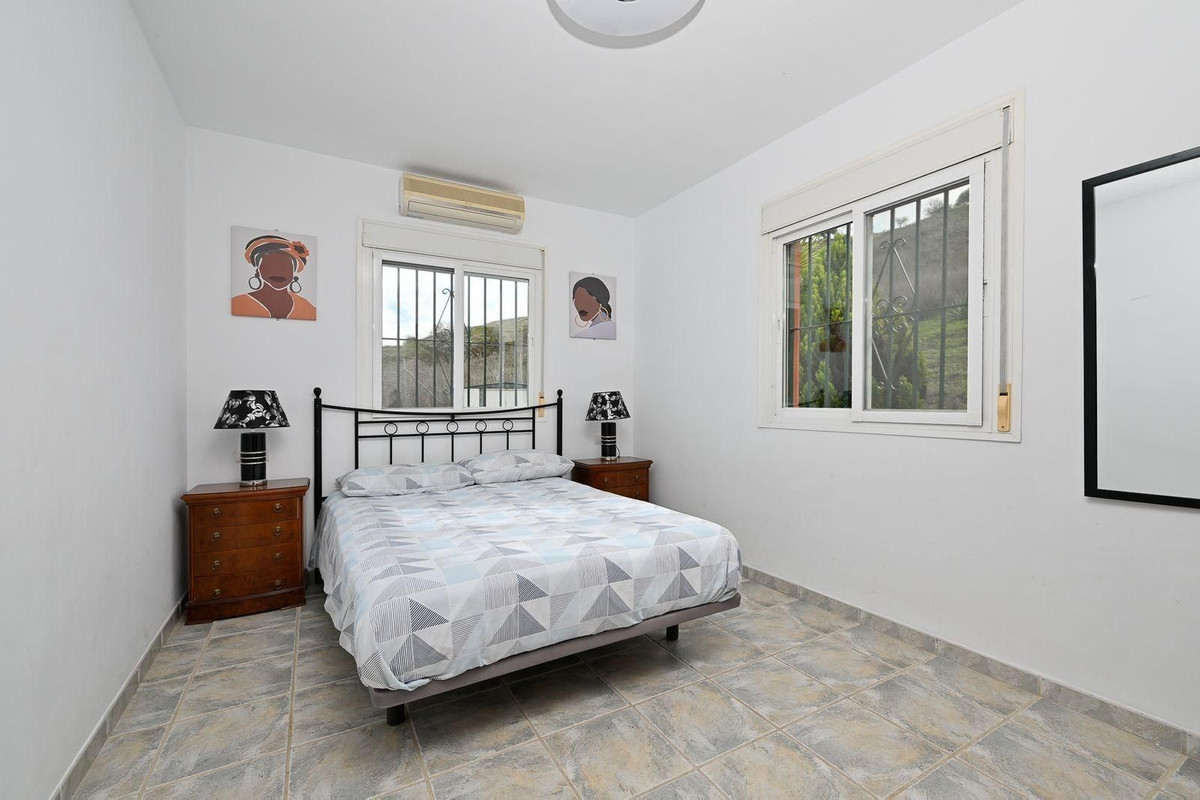 2 Bed Townhouse for sale in Coín Costa Del Sol, Málaga, Spain