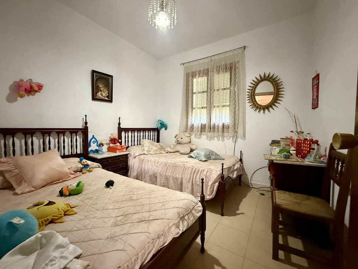 3 Bed Townhouse for sale in Coín Costa Del Sol, Málaga, Spain