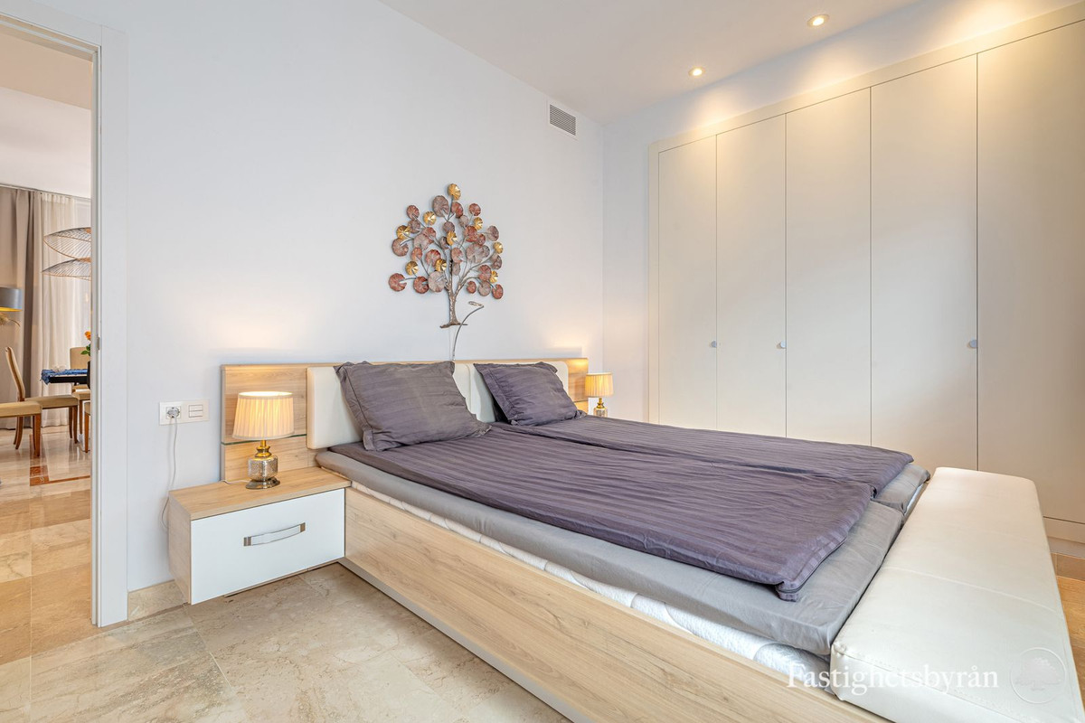 3 Bed Apartment for sale in Benahavís Costa Del Sol, Málaga, Spain