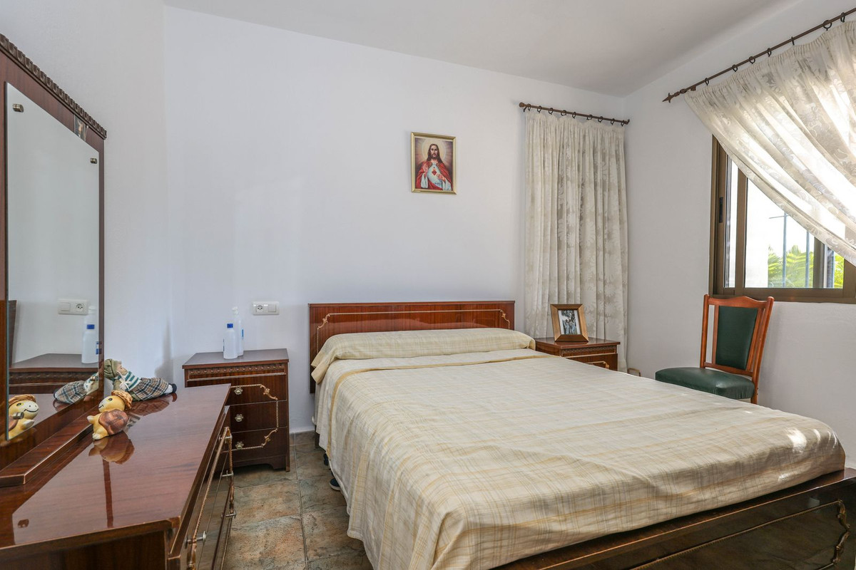 3 Bed Townhouse for sale in Coín Costa Del Sol, Málaga, Spain
