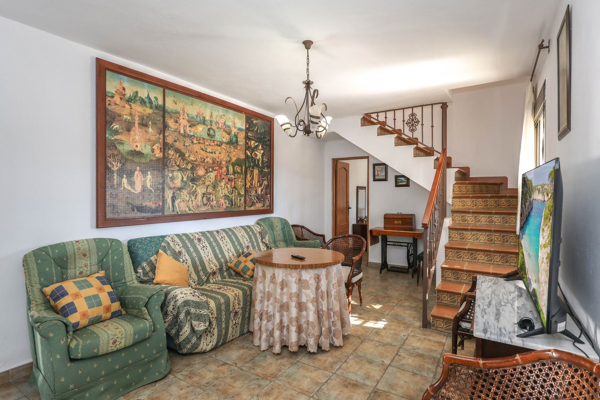 3 Bed Townhouse for sale in Coín Costa Del Sol, Málaga, Spain
