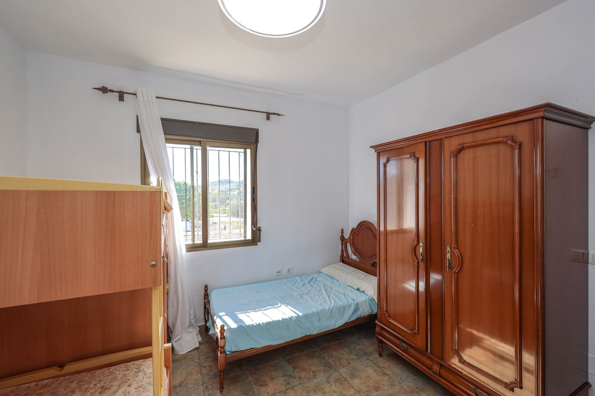3 Bed Townhouse for sale in Coín Costa Del Sol, Málaga, Spain