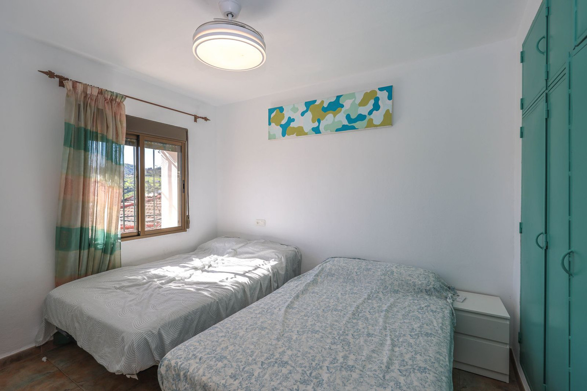 3 Bed Townhouse for sale in Coín Costa Del Sol, Málaga, Spain