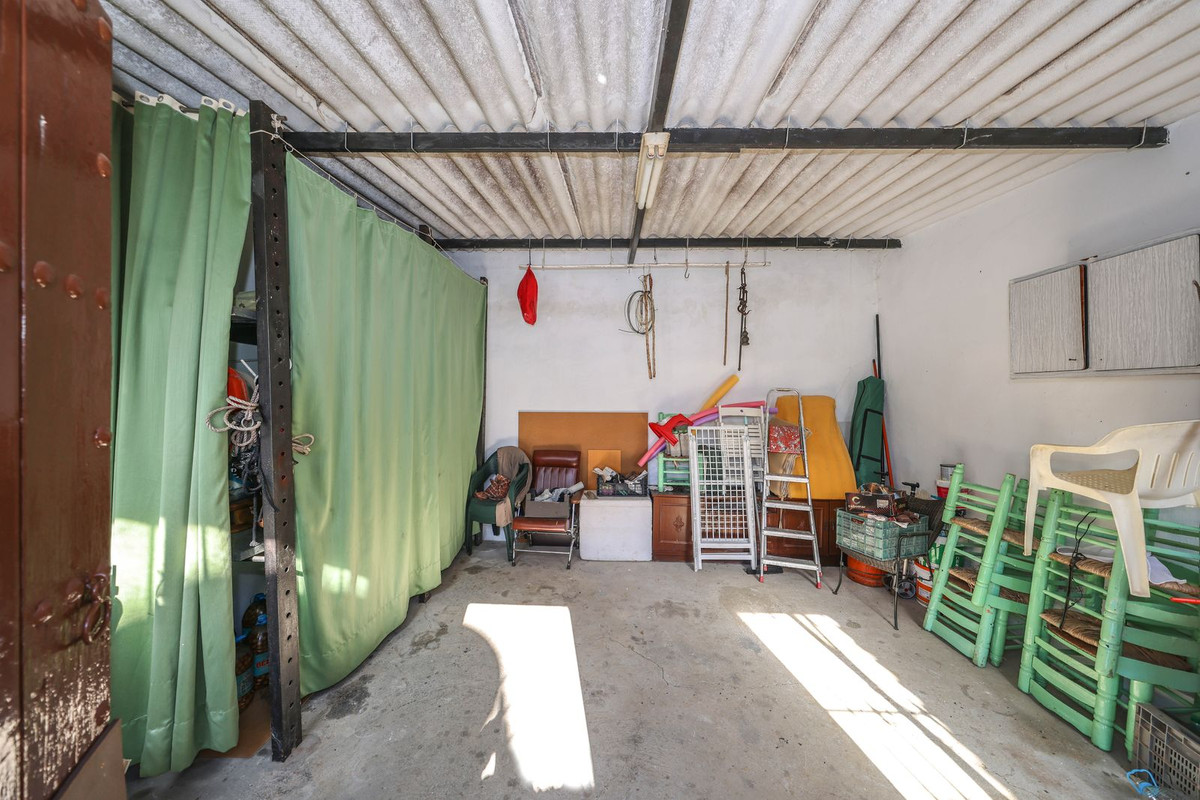 3 Bed Townhouse for sale in Coín Costa Del Sol, Málaga, Spain