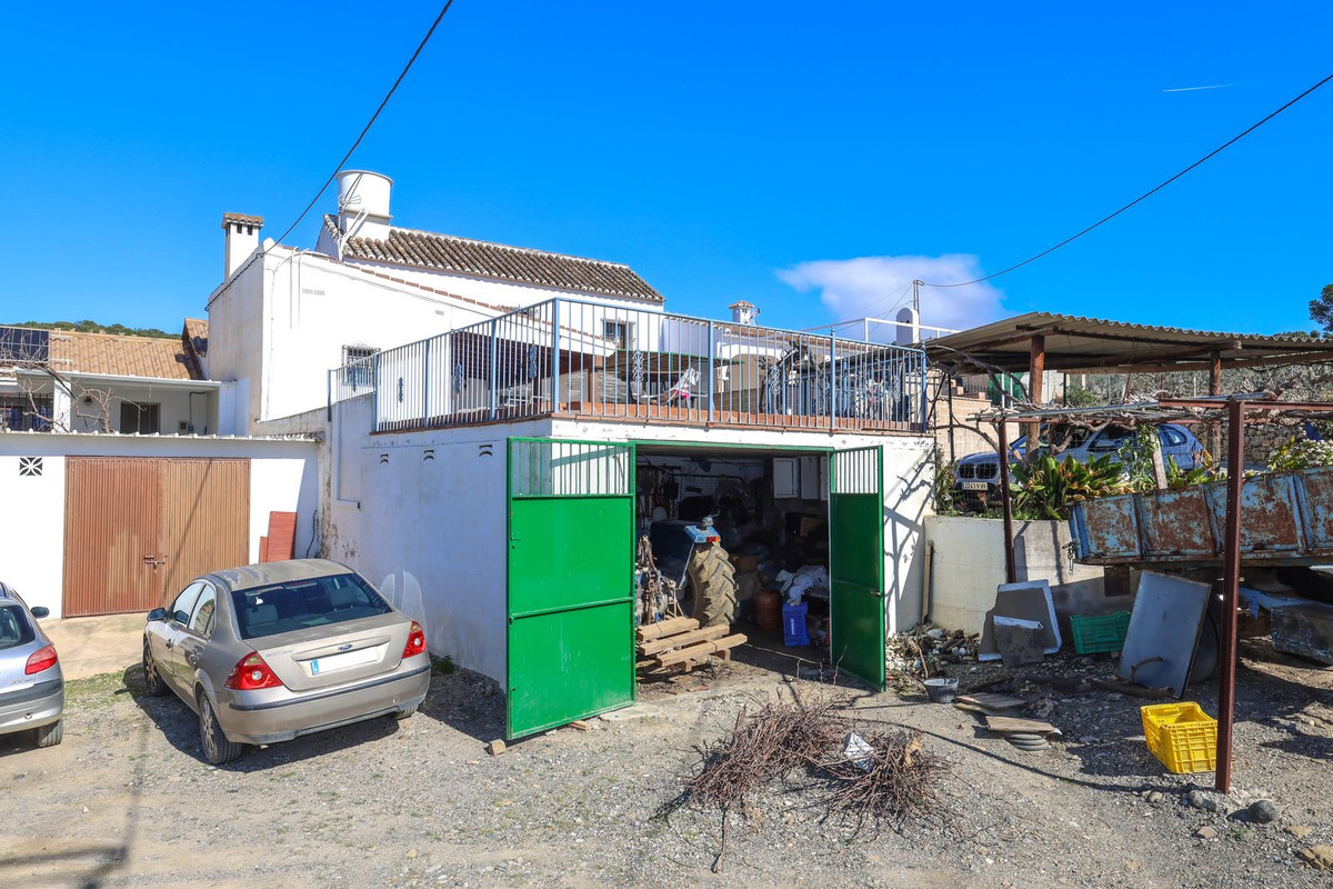 3 Bed Townhouse for sale in Coín Costa Del Sol, Málaga, Spain