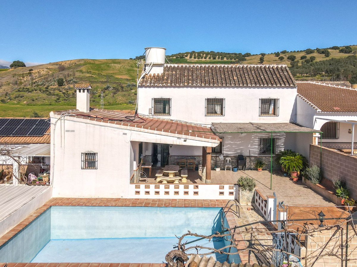 3 Bed Townhouse for sale in Coín Costa Del Sol, Málaga, Spain
