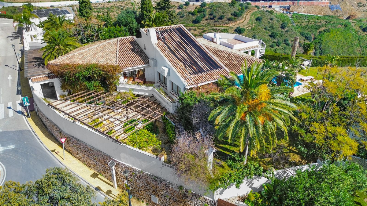 Se vende Villa - Chalet de 6 dormitorios en Costa Del Sol, Málaga, España