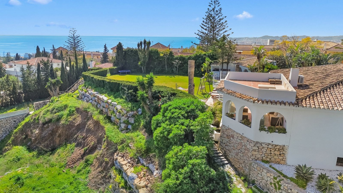 Se vende Villa - Chalet de 6 dormitorios en Costa Del Sol, Málaga, España