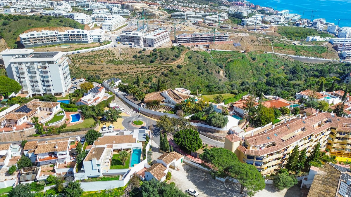 Se vende Villa - Chalet de 6 dormitorios en Costa Del Sol, Málaga, España
