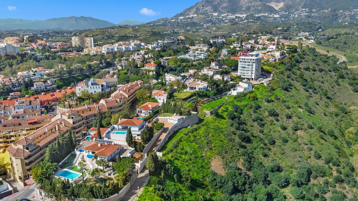 Se vende Villa - Chalet de 6 dormitorios en Costa Del Sol, Málaga, España