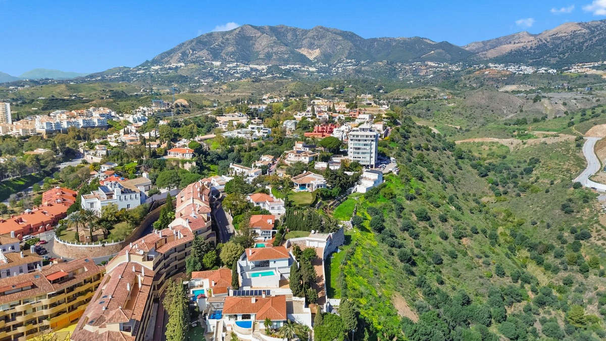Se vende Villa - Chalet de 6 dormitorios en Costa Del Sol, Málaga, España
