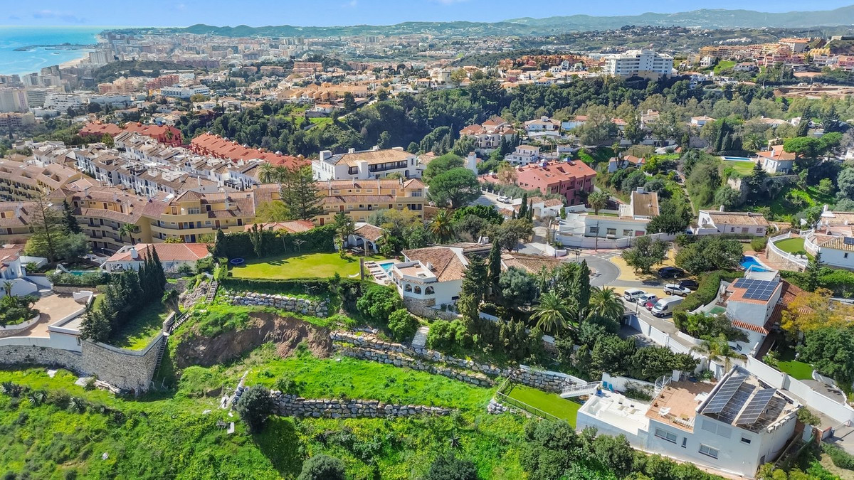 Se vende Villa - Chalet de 6 dormitorios en Costa Del Sol, Málaga, España
